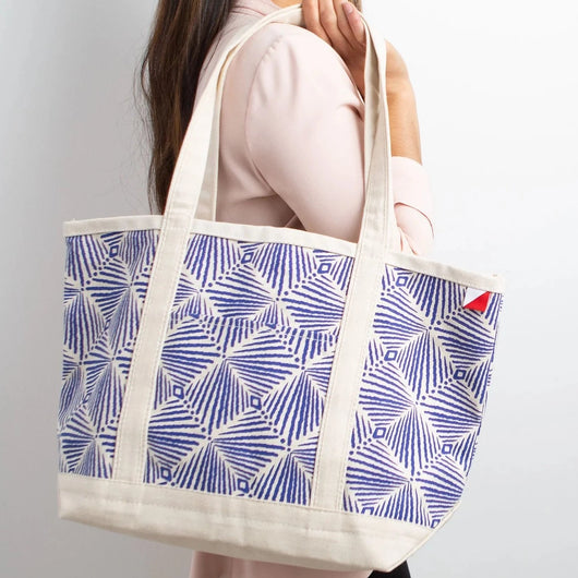 Tropical Leaves tote bag with natural white accents